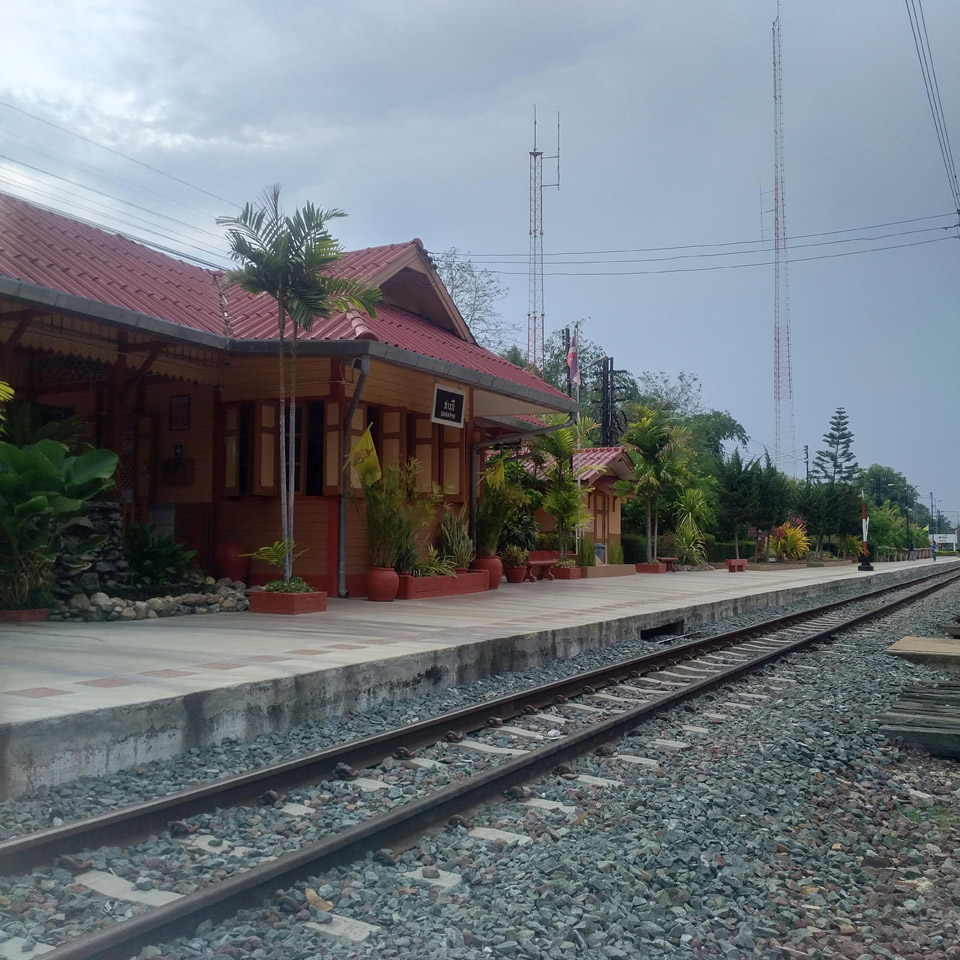 Saraphi Railway Station