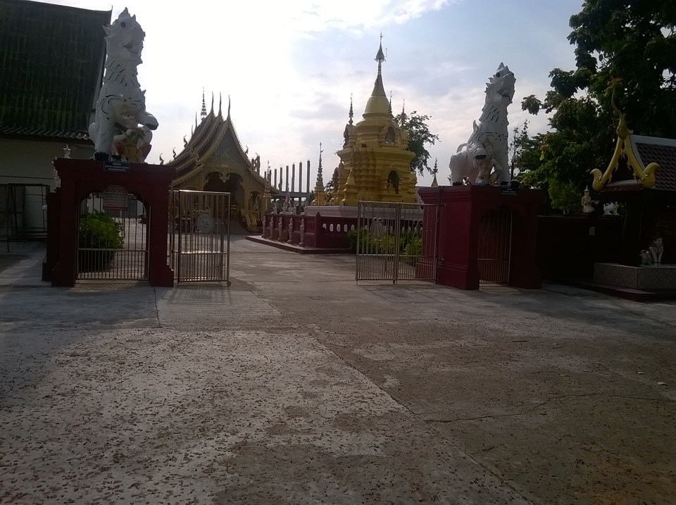 Wat Intrarawiboon
