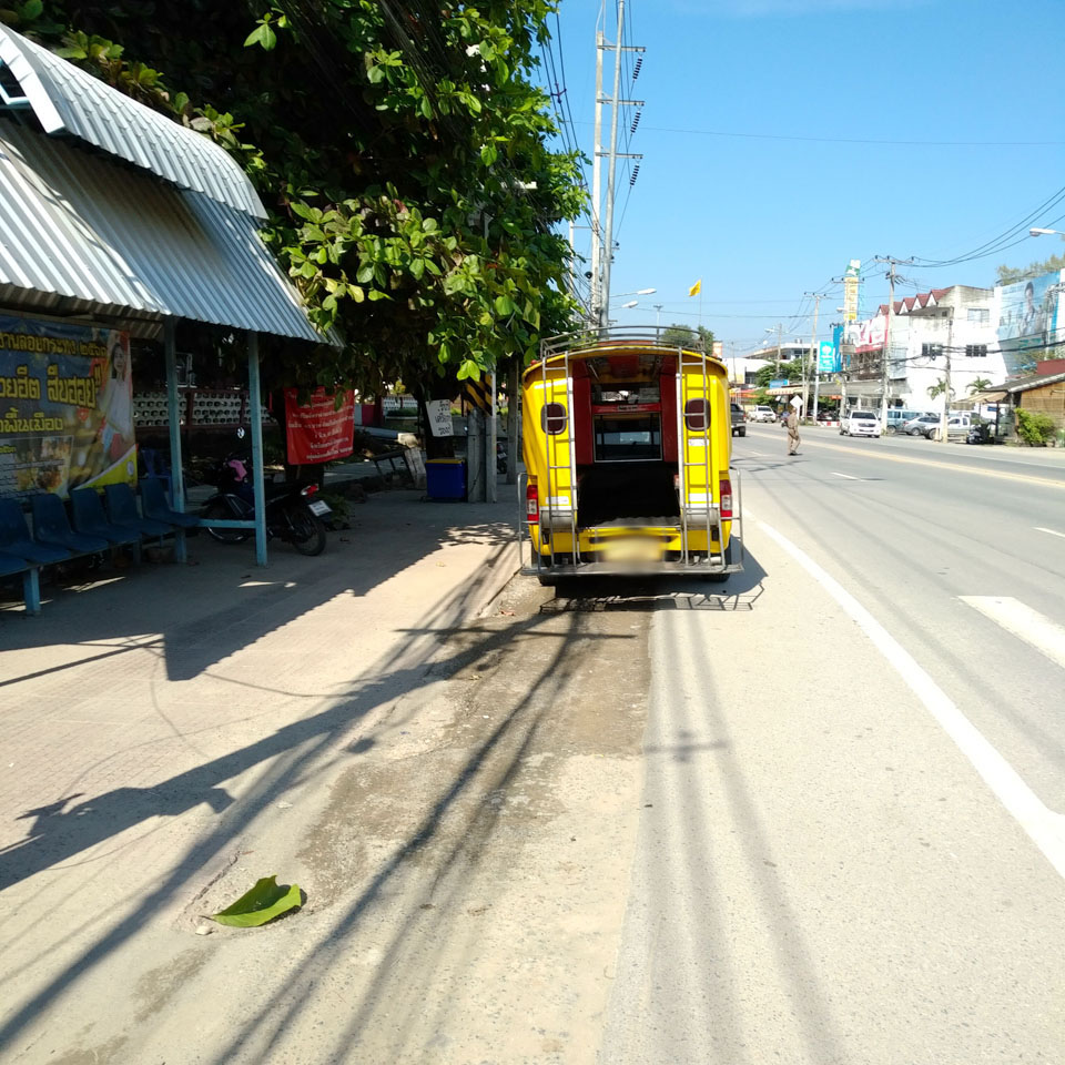 Mini-bus Chiangmai[Chom Thong- Phueak Station]
