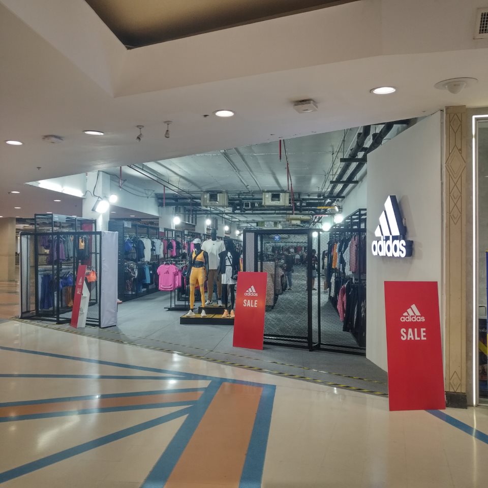 ADIDAS Factory Outlet (Central Airport Plaza)
