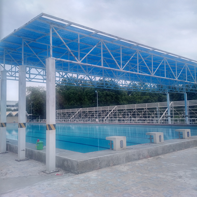 Rujarawong Swimming pool