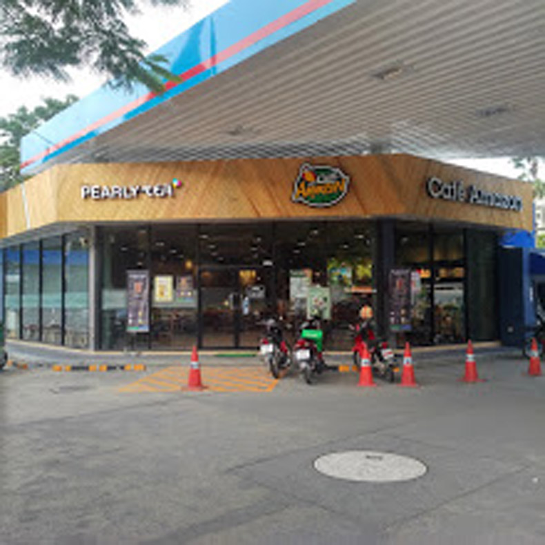 Cafe Amazon (PTT Wat Lokmoree)
