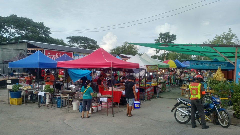Nongjom Flea Market