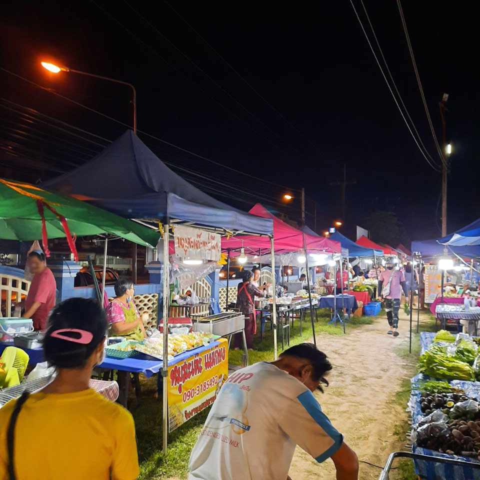 Thong Siew flea market