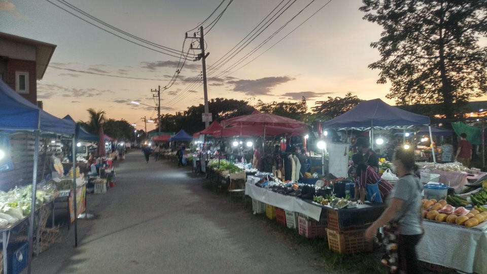 Kuru Sapa Flea Market
