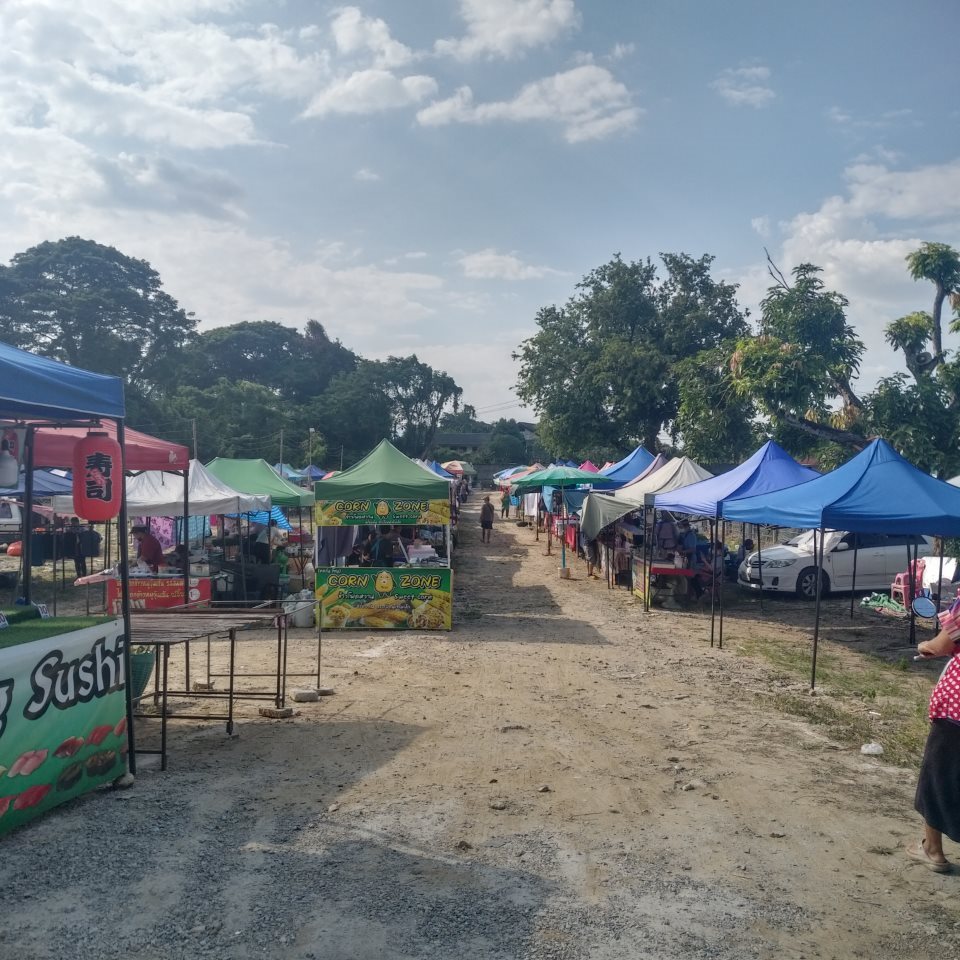Pu Ya Flea Market