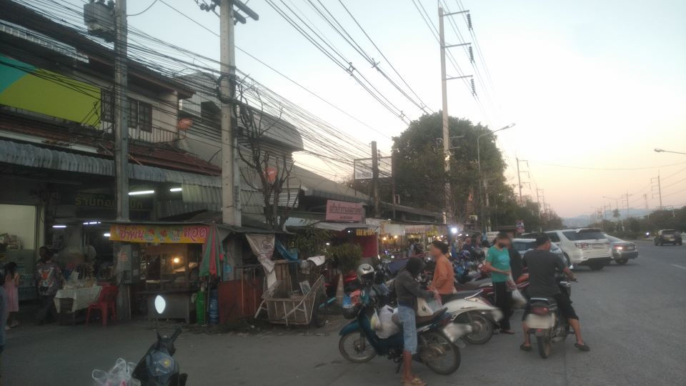Kajareon (Santisuk) Market