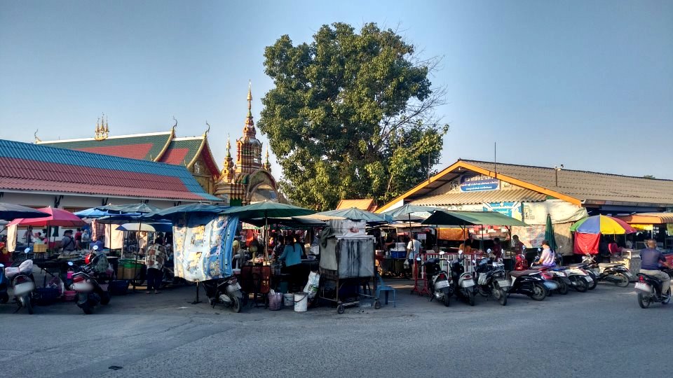 Pa Heaw Market