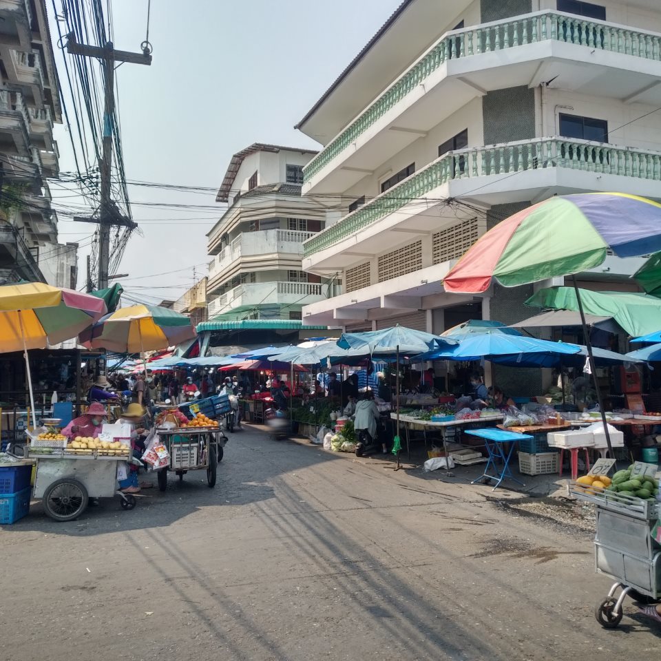 Muangmai Market