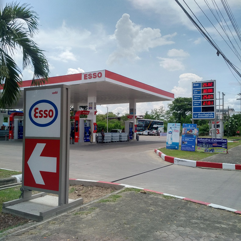 Esso (Sankampheang Oil)