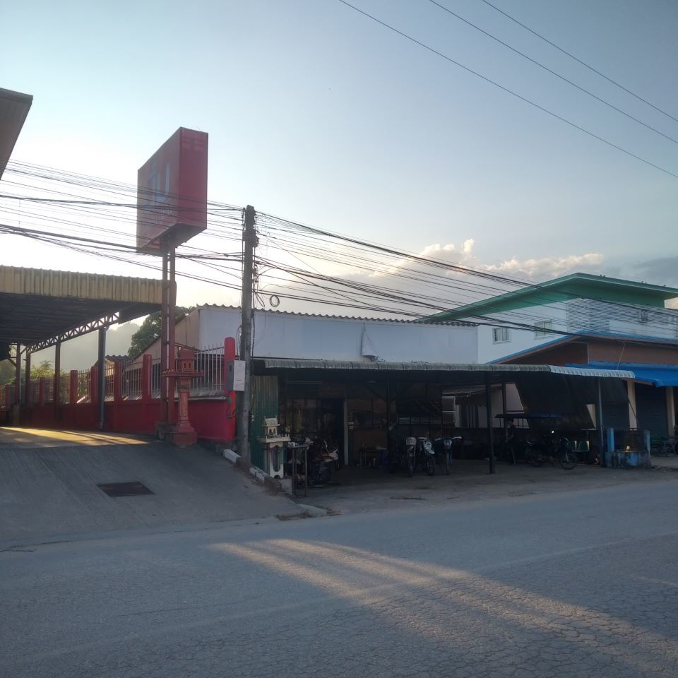 motorcycle repair shop [Wiang Haeng]
