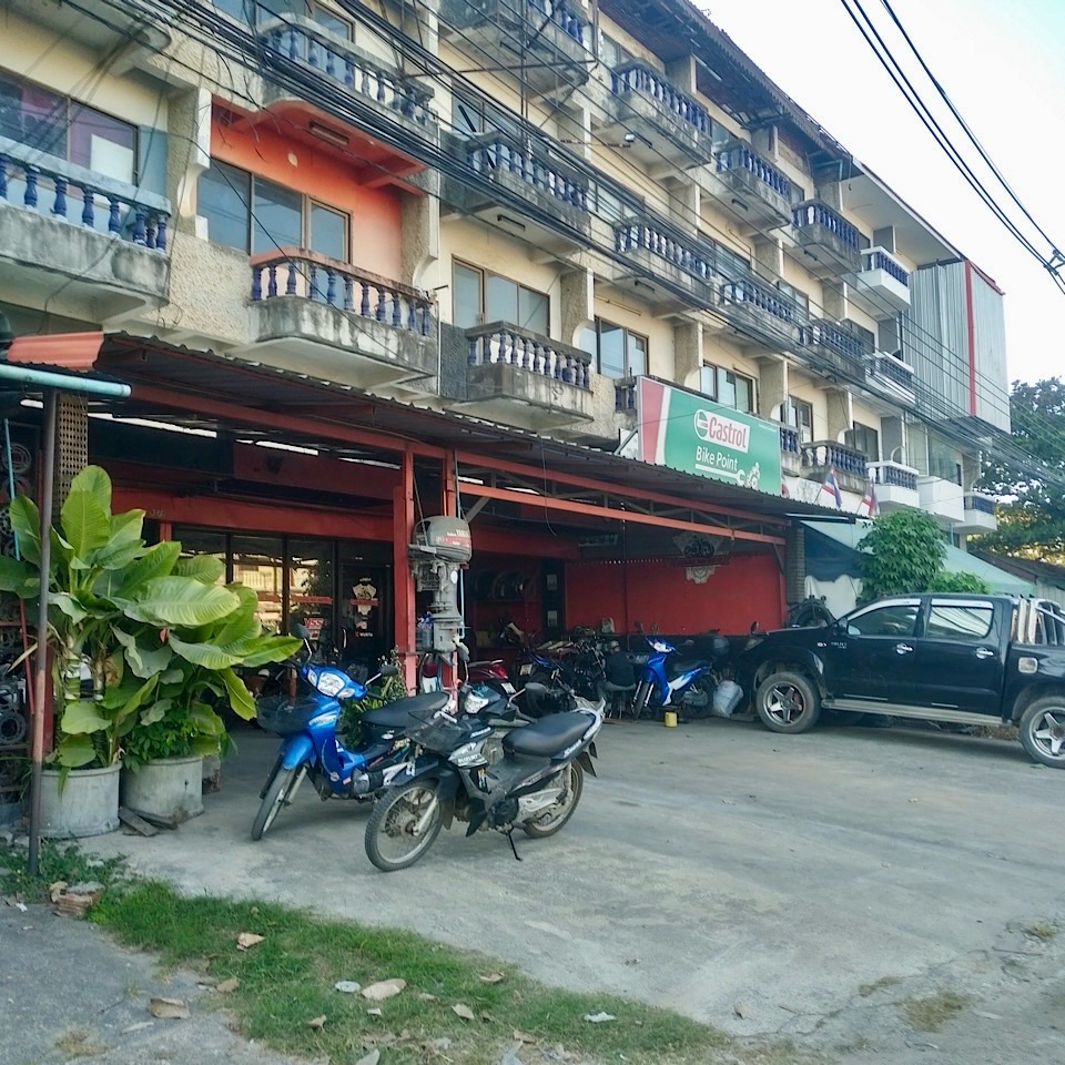 Chiang Moto Motocycle Shop