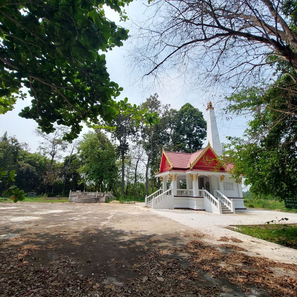 Baan Kad Lao Kong Cemetery