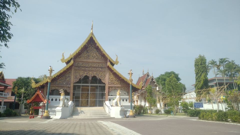 Wat Rong Khilek