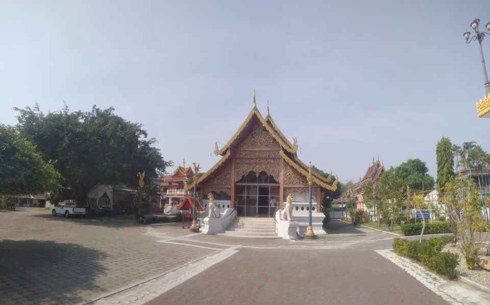 Wat Rong Khilek