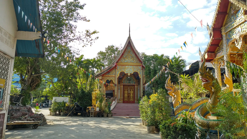 Wat Srisonchai Pa Teng Ngam